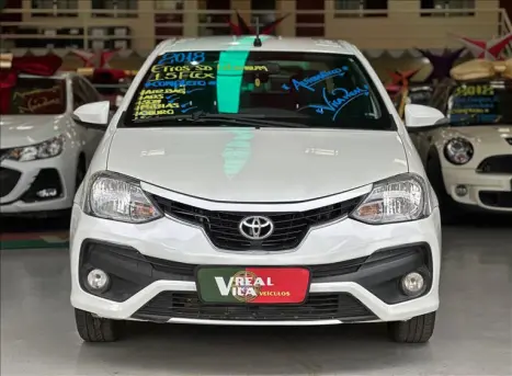 TOYOTA Etios Sedan , Foto 2