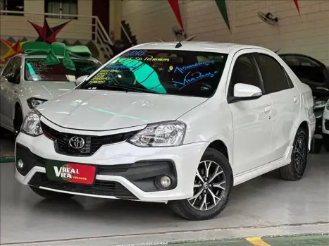 TOYOTA Etios Sedan , Foto 3