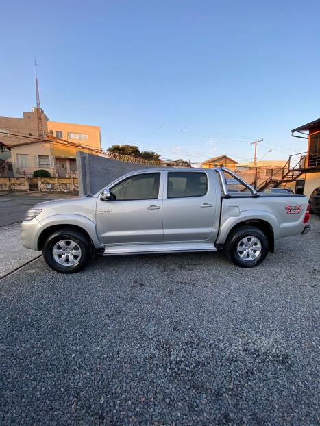 TOYOTA Hilux Caminhonete 2.7 16V 4P SRV FLEX 4X4  CABINE DUPLA AUTOMTICO, Foto 4