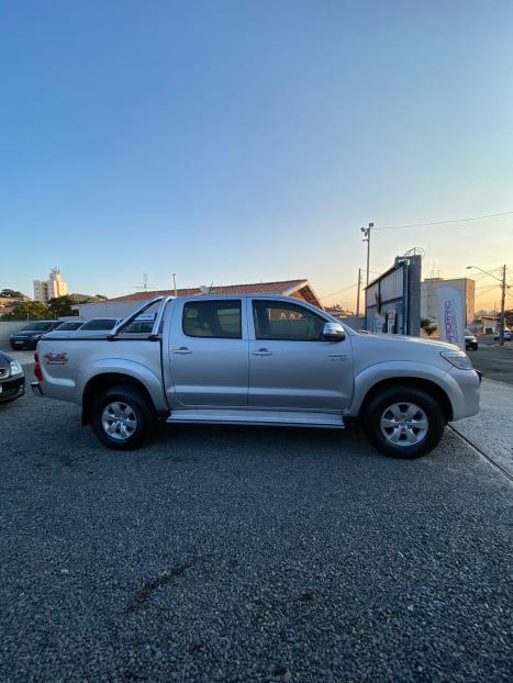 TOYOTA Hilux Caminhonete 2.7 16V 4P SRV FLEX 4X4  CABINE DUPLA AUTOMTICO, Foto 5