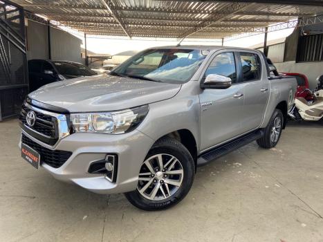 TOYOTA Hilux Caminhonete 2.7 16V 4P SRV FLEX CABINE DUPLA AUTOMTICO, Foto 3