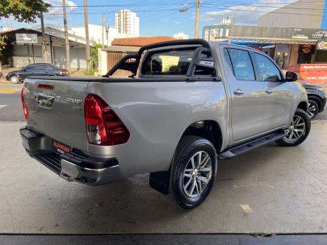 TOYOTA Hilux Caminhonete 2.7 16V 4P SRV FLEX CABINE DUPLA AUTOMTICO, Foto 4