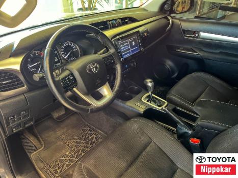 TOYOTA Hilux Caminhonete 2.8 16V 4P SR 4X4 DIESEL CABINE DUPLA AUTOMTICO, Foto 4