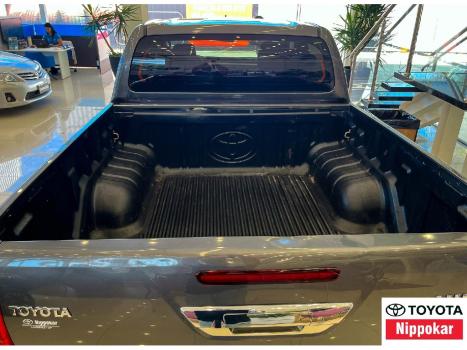 TOYOTA Hilux Caminhonete 2.8 16V 4P SR 4X4 DIESEL CABINE DUPLA AUTOMTICO, Foto 7