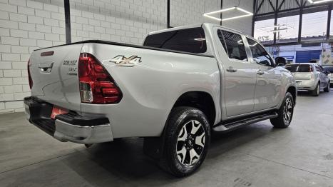 TOYOTA Hilux Caminhonete 2.8 16V SRX 50 ANOS 4X4 TURBO DIESEL CABINE DUPLA AUTOMTICO, Foto 5