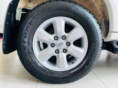 TOYOTA Hilux Caminhonete , Foto 14