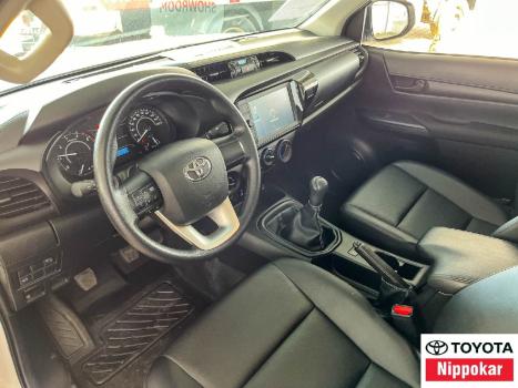 TOYOTA Hilux Caminhonete 2.8 4P 4X4 DIESEL CABINE DUPLA, Foto 3