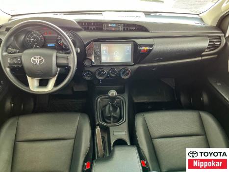 TOYOTA Hilux Caminhonete 2.8 4P 4X4 DIESEL CABINE DUPLA, Foto 6