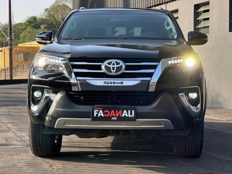 TOYOTA Hilux Caminhonete , Foto 3