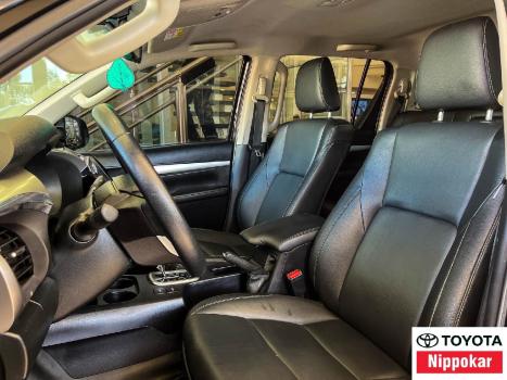 TOYOTA Hilux Caminhonete 2.8 16V 4P SRX DIESEL CABINE DUPLA, Foto 2