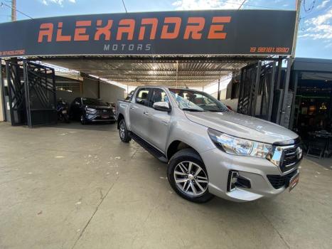 TOYOTA Hilux Caminhonete 2.7 16V 4P SRV FLEX CABINE DUPLA AUTOMTICO, Foto 1