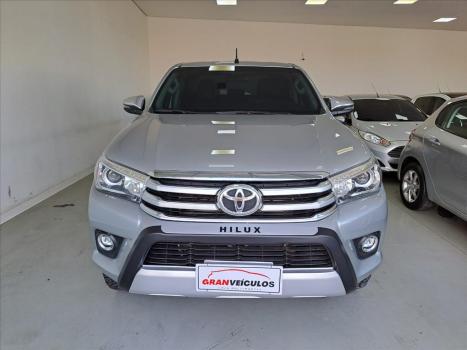 TOYOTA Hilux Caminhonete 2.8 16V SRX 4X4 DIESEL CABINE DUPLA AUTOMTICO, Foto 2