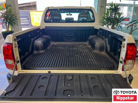 TOYOTA Hilux Caminhonete 2.8 4P 4X4 DIESEL CABINE DUPLA, Foto 7