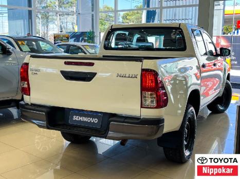 TOYOTA Hilux Caminhonete 2.8 4P 4X4 DIESEL CABINE DUPLA, Foto 8