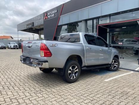 TOYOTA Hilux Caminhonete 2.8 16V 4P SR 4X4 DIESEL CABINE DUPLA AUTOMTICO, Foto 7