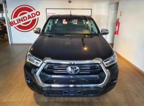 TOYOTA Hilux Caminhonete 2.8 16V 4P SRX DIESEL CABINE DUPLA, Foto 1