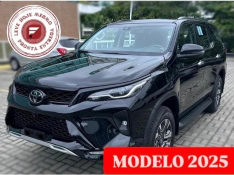 TOYOTA Hilux Caminhonete 2.8 16V SRX PLUS 4X4 TURBO DIESEL CABINE DUPLA AUTOMTICO, Foto 1