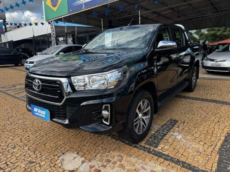 TOYOTA Hilux Caminhonete 2.7 16V 4P SR FLEX CABINE DUPLA AUTOMTICO, Foto 1