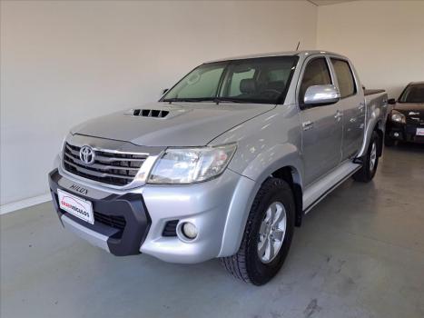 TOYOTA Hilux Caminhonete 3.0 16V 4P 4X4 SRV TURBO DIESEL CABINE DUPLA AUTOMTICO, Foto 1