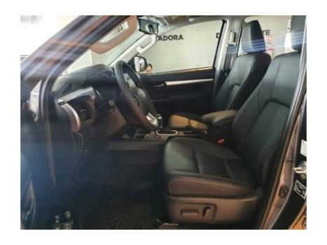 TOYOTA Hilux Caminhonete 2.8 16V SRV 4X4 DIESEL CABINE DUPLA AUTOMTICO, Foto 8