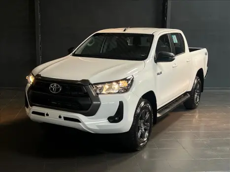 TOYOTA Hilux Caminhonete 2.8 16V 4P SR 4X4 DIESEL CABINE DUPLA AUTOMTICO, Foto 4