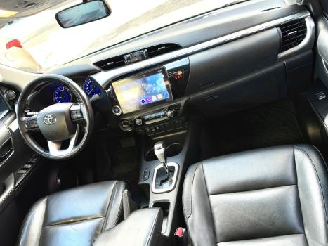 TOYOTA Hilux Caminhonete 2.8 16V SRX 4X4 DIESEL CABINE DUPLA AUTOMTICO, Foto 8