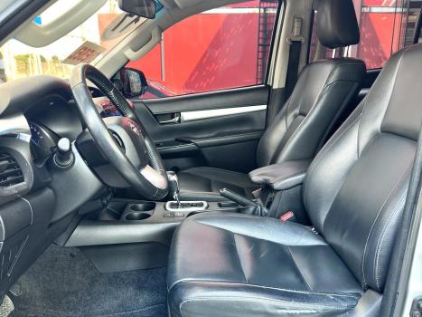 TOYOTA Hilux Caminhonete 2.8 16V SRX 4X4 DIESEL CABINE DUPLA AUTOMTICO, Foto 10
