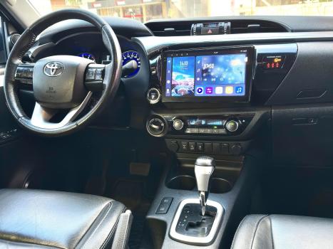 TOYOTA Hilux Caminhonete 2.8 16V SRX 4X4 DIESEL CABINE DUPLA AUTOMTICO, Foto 20