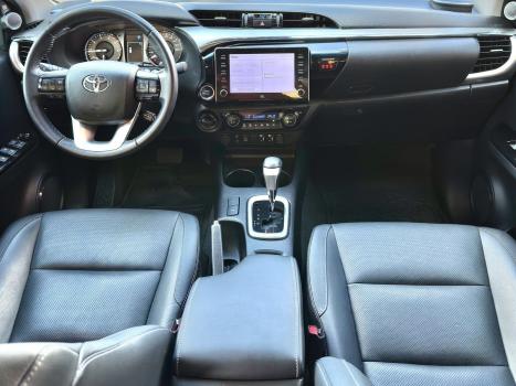 TOYOTA Hilux Caminhonete 2.8 16V 4P SRX DIESEL CABINE DUPLA, Foto 2