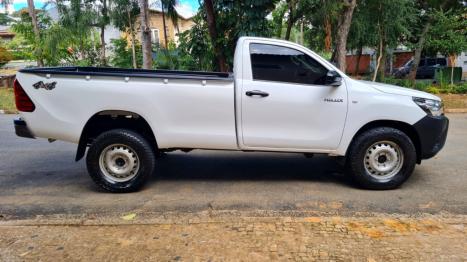 TOYOTA Hilux Caminhonete 2.8 4X4 DIESEL CABINE SIMPLES, Foto 5