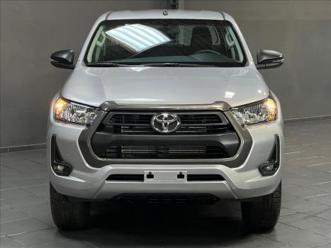 TOYOTA Hilux Caminhonete 2.8 16V 4P SR 4X4 DIESEL CABINE DUPLA AUTOMTICO, Foto 3