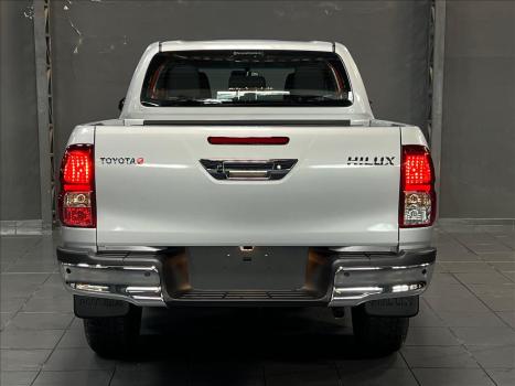 TOYOTA Hilux Caminhonete 2.8 16V 4P SR 4X4 DIESEL CABINE DUPLA AUTOMTICO, Foto 6