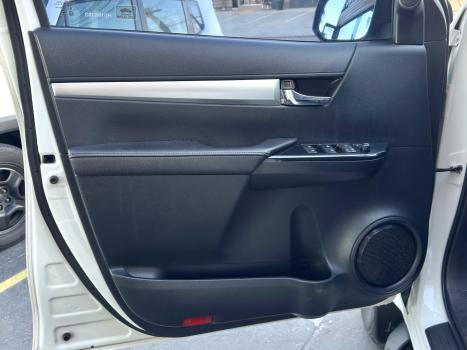 TOYOTA Hilux Caminhonete 2.7 16V 4P SRV FLEX CABINE DUPLA AUTOMTICO, Foto 12
