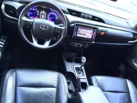 TOYOTA Hilux Caminhonete 2.7 16V 4P SRV FLEX CABINE DUPLA AUTOMTICO, Foto 14