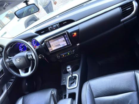 TOYOTA Hilux Caminhonete 2.7 16V 4P SRV FLEX CABINE DUPLA AUTOMTICO, Foto 16