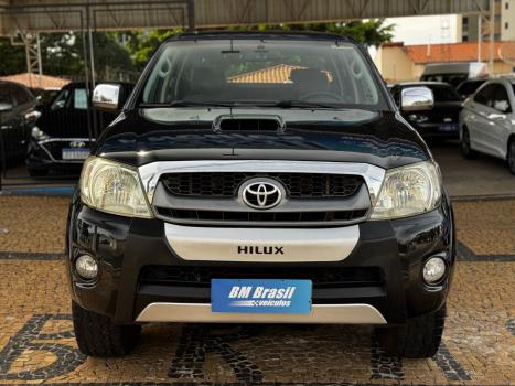 TOYOTA Hilux Caminhonete 3.0 16V 4P 4X4 SRV TURBO DIESEL CABINE DUPLA AUTOMTICO, Foto 2