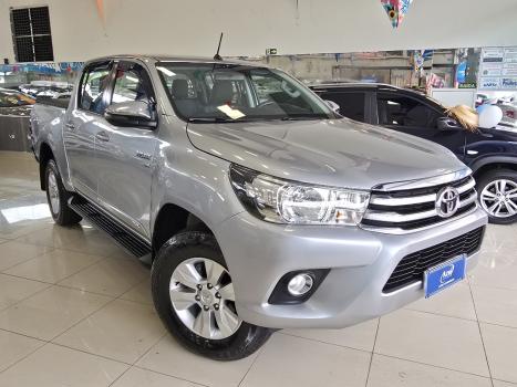 TOYOTA Hilux Caminhonete 2.7 16V 4P SRV FLEX CABINE DUPLA AUTOMTICO, Foto 1