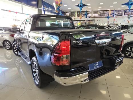 TOYOTA Hilux Caminhonete 2.7 16V 4P SRV FLEX 4X4  CABINE DUPLA AUTOMTICO, Foto 4