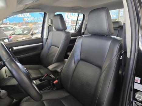 TOYOTA Hilux Caminhonete 2.7 16V 4P SRV FLEX 4X4  CABINE DUPLA AUTOMTICO, Foto 16
