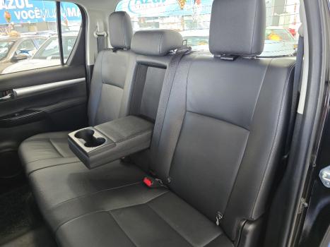 TOYOTA Hilux Caminhonete 2.7 16V 4P SRV FLEX 4X4  CABINE DUPLA AUTOMTICO, Foto 17