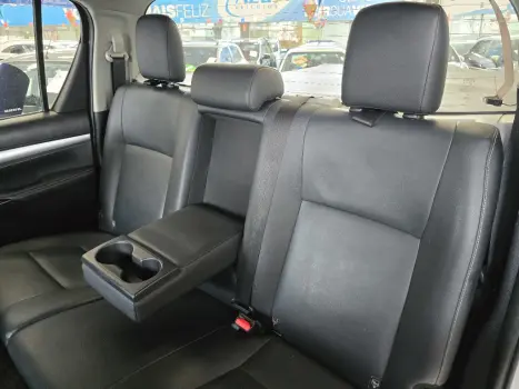 TOYOTA Hilux Caminhonete 2.7 16V 4P SRV FLEX CABINE DUPLA AUTOMTICO, Foto 16
