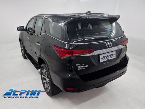 TOYOTA Hilux Caminhonete , Foto 4