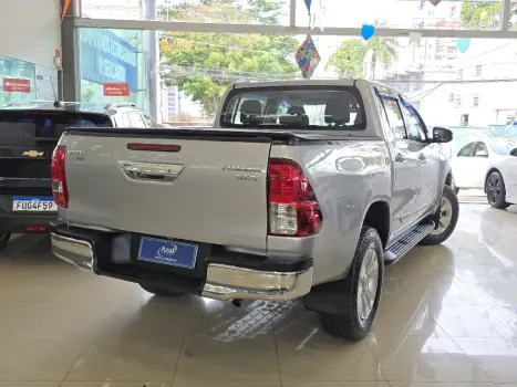 TOYOTA Hilux Caminhonete 2.7 16V 4P SRV FLEX CABINE DUPLA AUTOMTICO, Foto 6