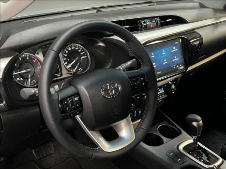 TOYOTA Hilux Caminhonete , Foto 11