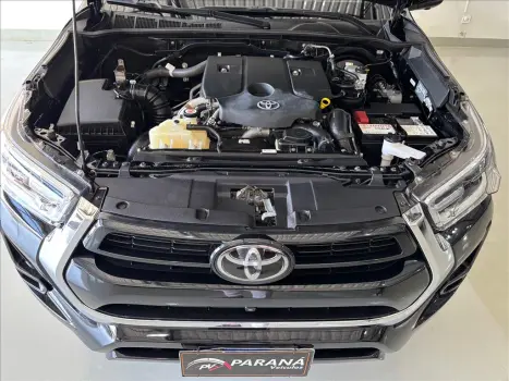 TOYOTA Hilux Caminhonete 2.8 16V SRX 4X4 TURBO DIESEL CABINE DUPLA AUTOMTICO, Foto 19