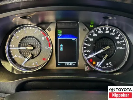 TOYOTA Hilux Caminhonete 2.8 16V SRX 4X4 DIESEL CABINE DUPLA AUTOMTICO, Foto 4