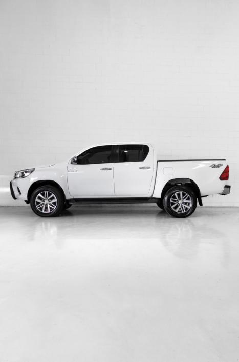 TOYOTA Hilux Caminhonete 2.8 16V 4P SRX DIESEL CABINE DUPLA, Foto 3