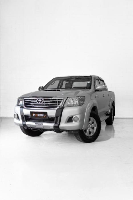 TOYOTA Hilux Caminhonete 3.0 4P 4X4 DIESEL CABINE DUPLA, Foto 1