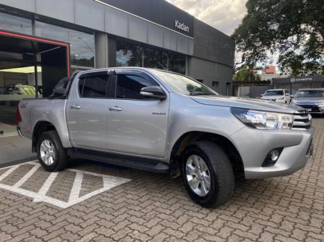 TOYOTA Hilux Caminhonete 2.8 16V SRV 4X4 DIESEL CABINE DUPLA AUTOMTICO, Foto 4