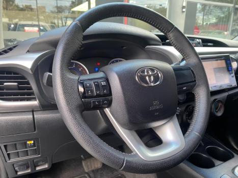 TOYOTA Hilux Caminhonete 2.8 16V SRV 4X4 DIESEL CABINE DUPLA AUTOMTICO, Foto 9
